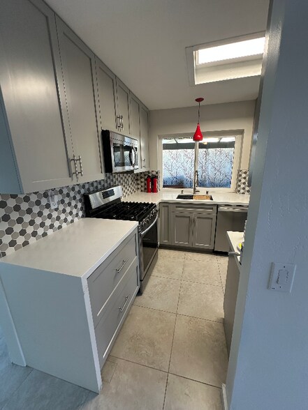 Building Photo - 9524 High Park Ln