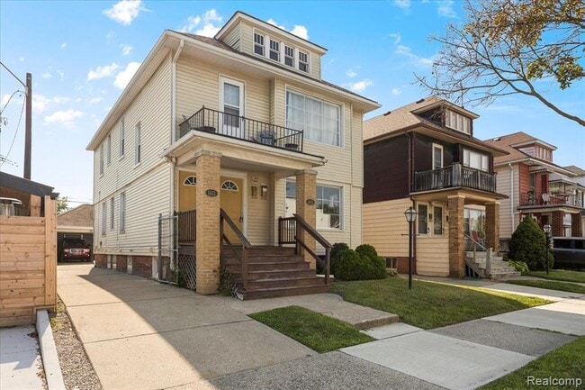 Building Photo - 1411 Wayburn St