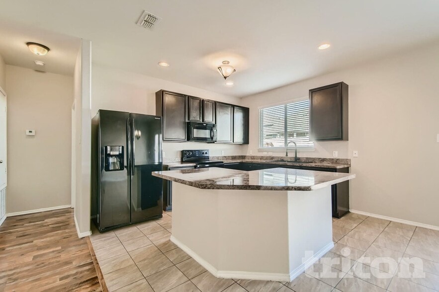 Building Photo - 9109 Cranston Ct