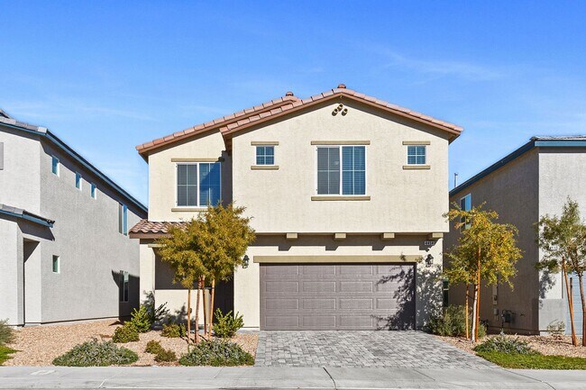 Building Photo - Newly Built 6 Bed / 2.5 Bath Single-Family Home with Upgraded Kitchen and Fully Fenced Yard in So...