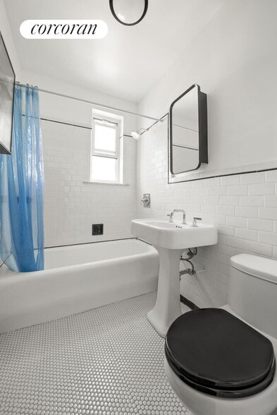 Building Photo - 4002 7th Ave