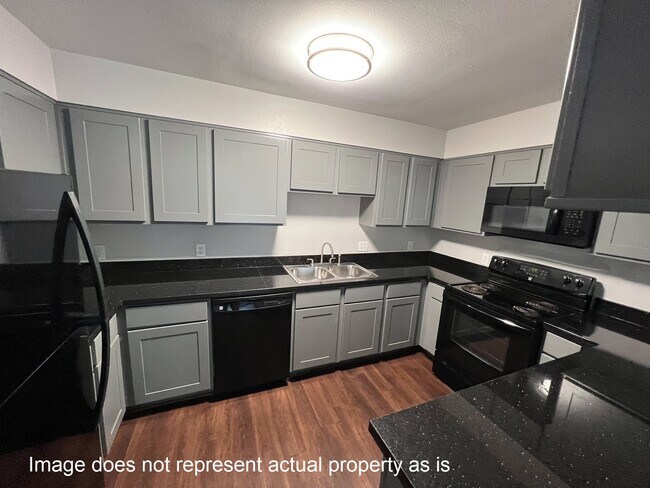 Building Photo - 2102 Place Rebecca Ln