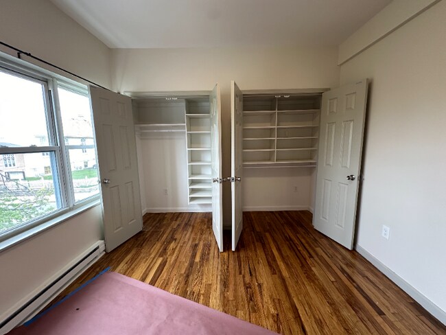 Building Photo - 55 Highland St