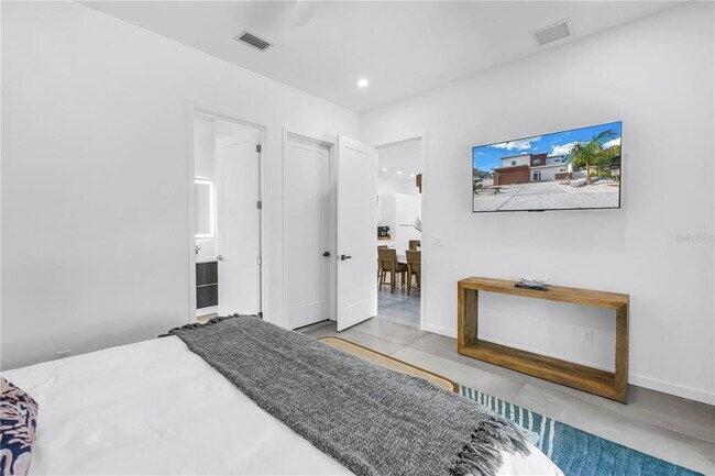 Building Photo - 2314 Floyd St