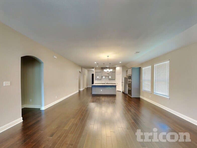 Building Photo - 209 Buckskin Dr