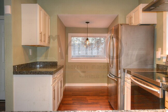 Building Photo - Garland Triplex
