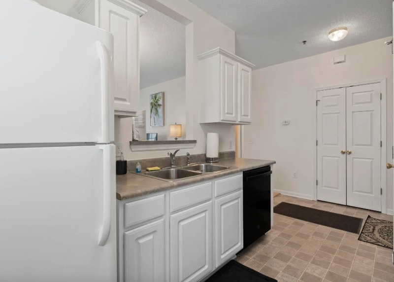 Building Photo - 2090 Cross Gate Blvd