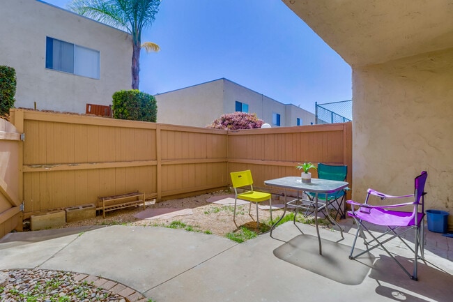 Building Photo - 6871 Alvarado Rd