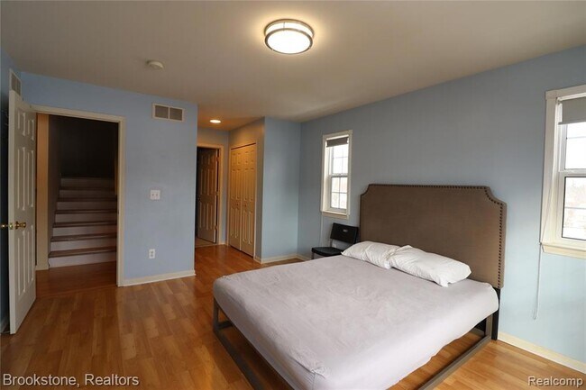 Building Photo - 2096 Cloverly Ln