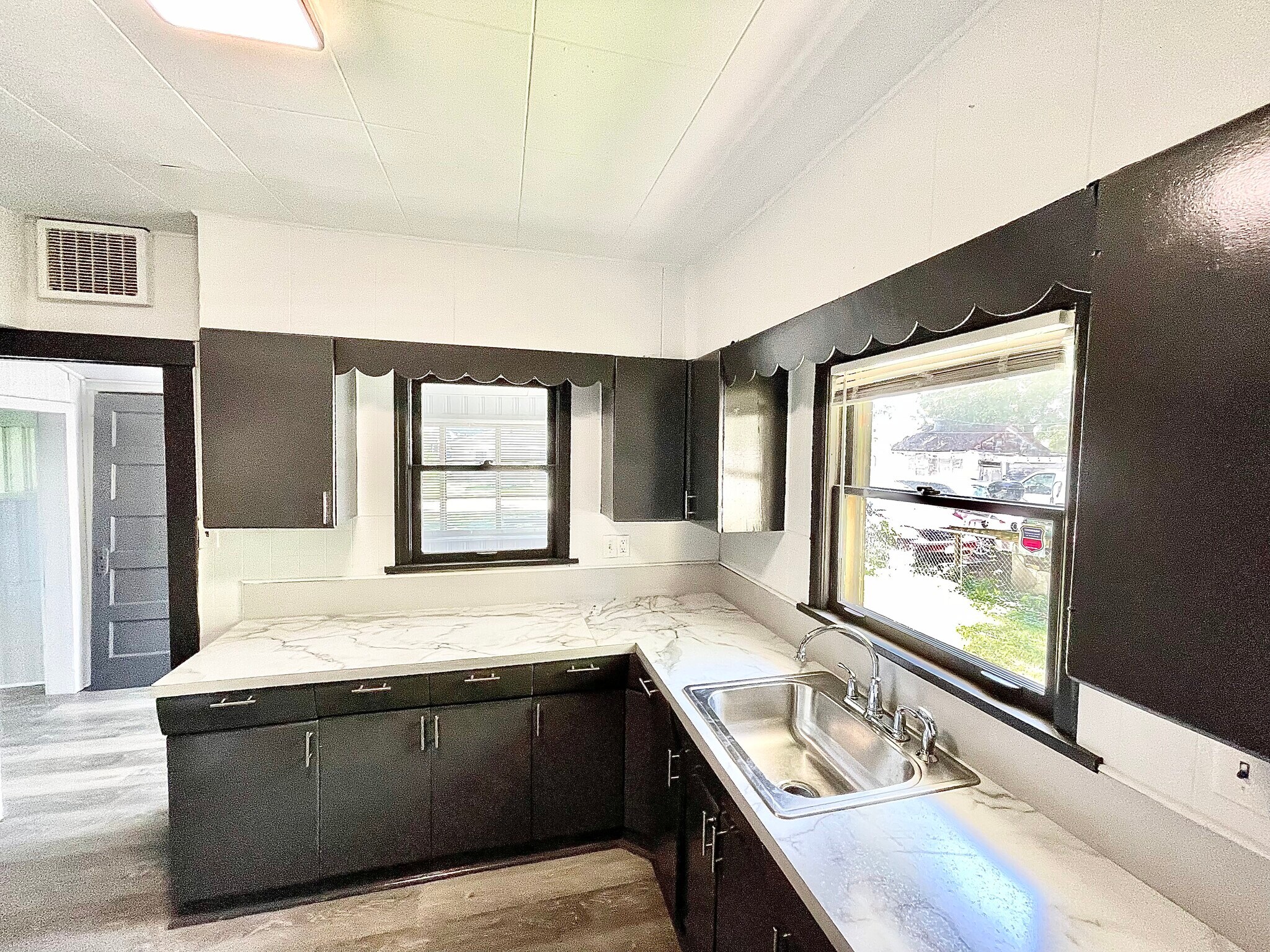 Building Photo - 5315 N 26th St