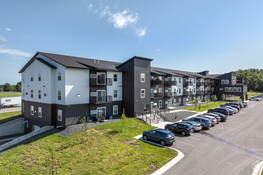Building Photo - Elmview Apartments