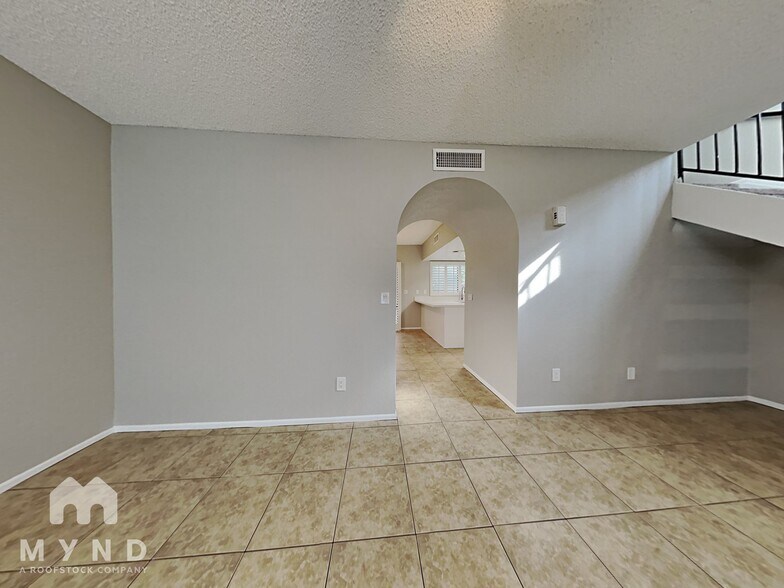 Building Photo - 7801 N 44th Dr