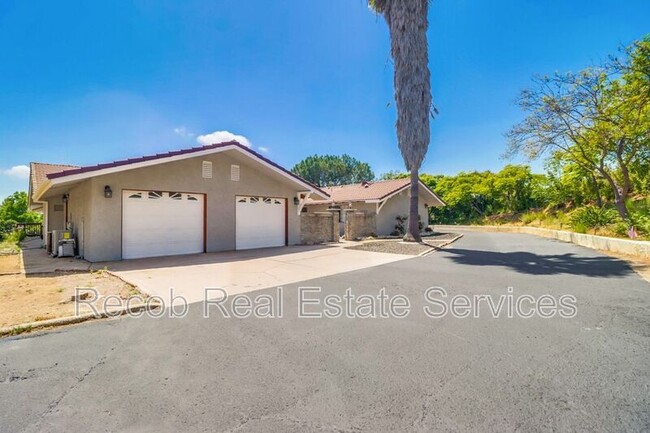 Building Photo - 3289 Altoro Ln