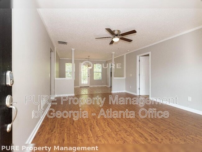 Building Photo - 553 Scrooch Ct