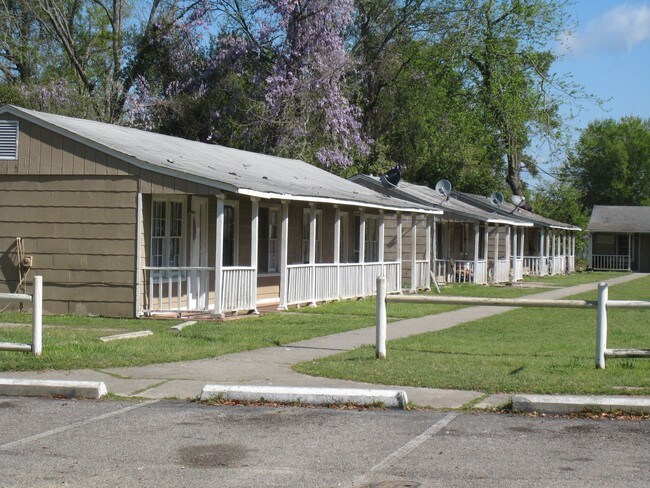 Building Photo - 1612-1622 Colleton Ave SE