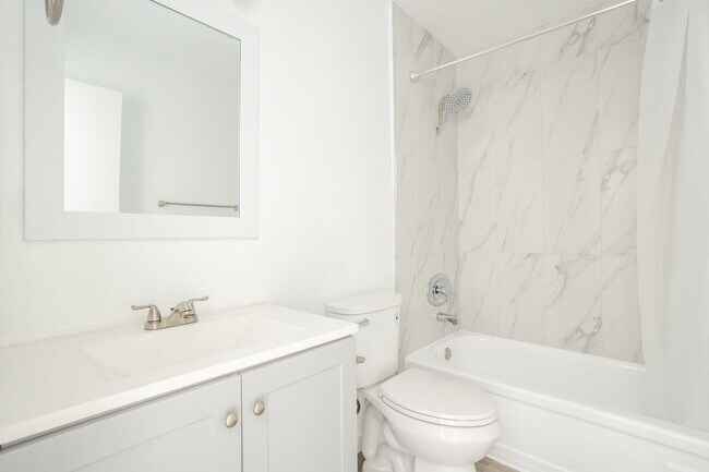 Interior Photo - Larrabee Square Apartments