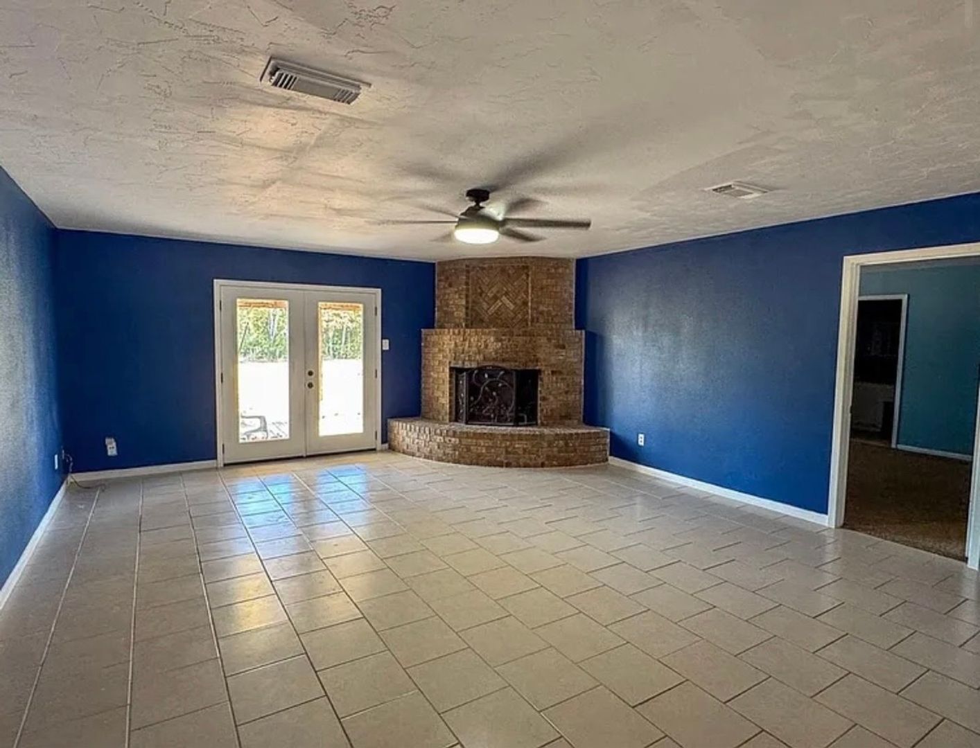 Building Photo - 18 Sutterfield Ln