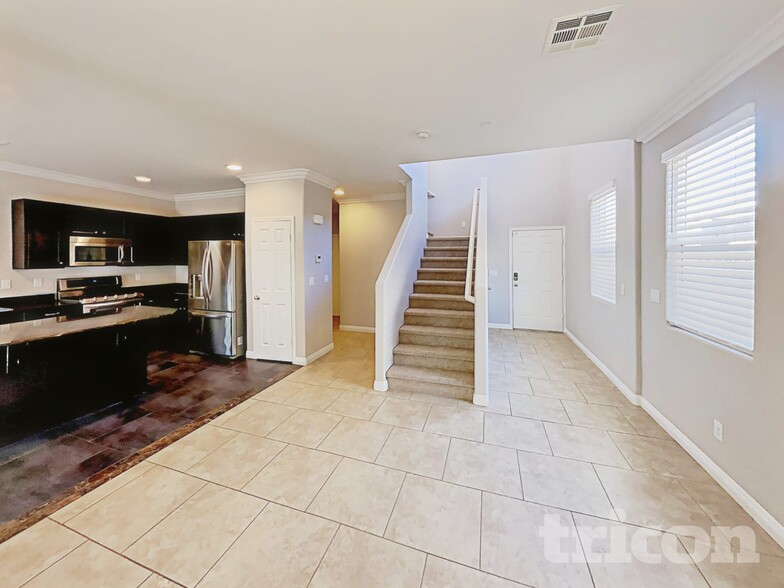 Building Photo - 125 Cascade Meadow Ct