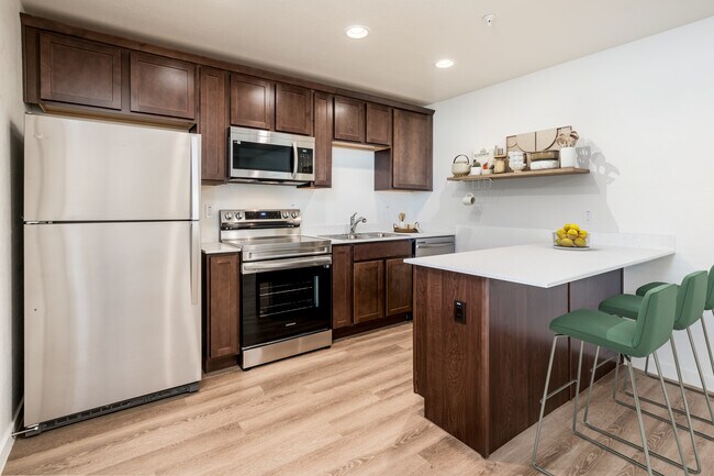 Building Photo - Deer Valley 24