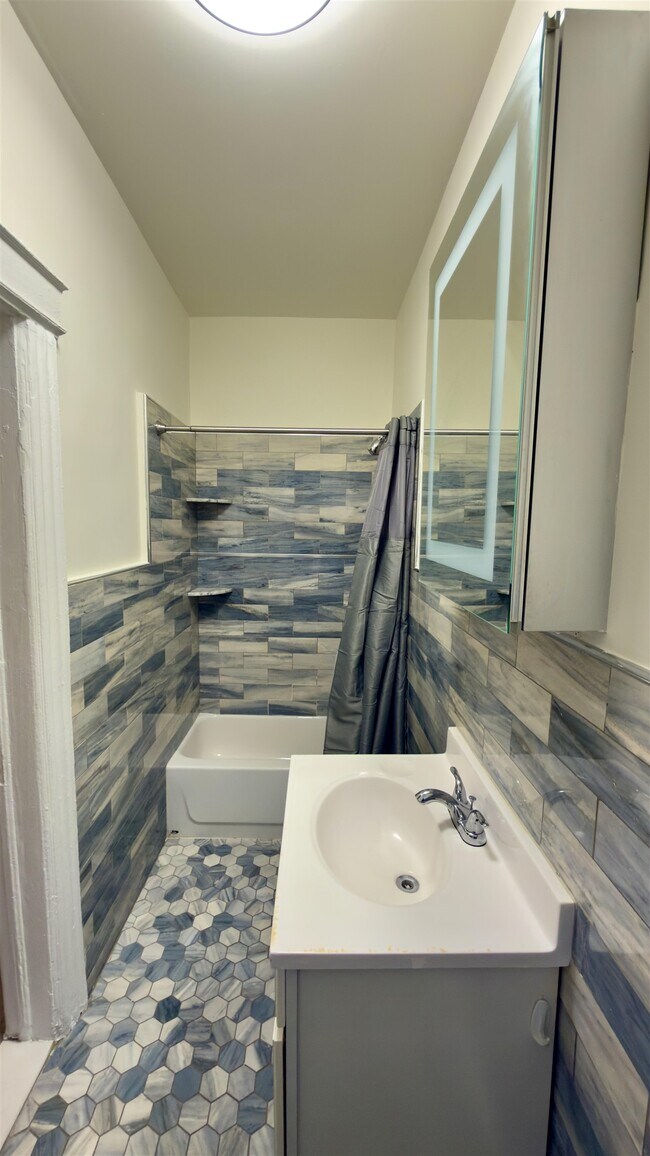 Building Photo - 668-670-670 John F. Kennedy Blvd