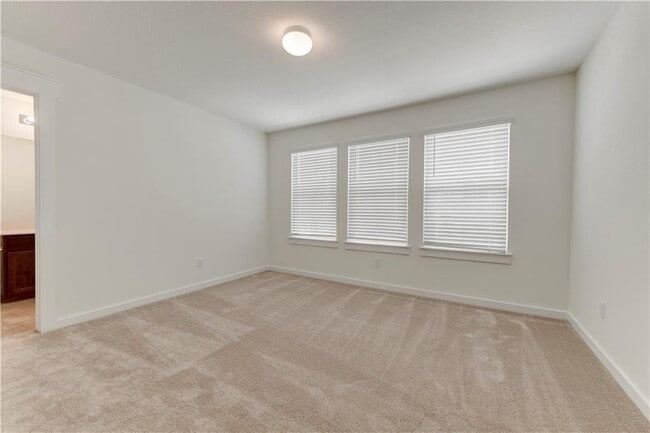 Building Photo - 1328 Kneehigh Ln