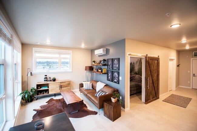 Interior Photo - Brooklyn Yard