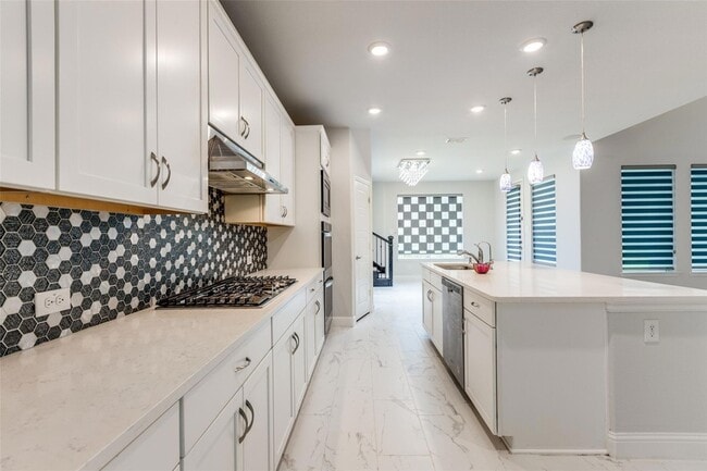 Building Photo - 13445 Loyla Ct