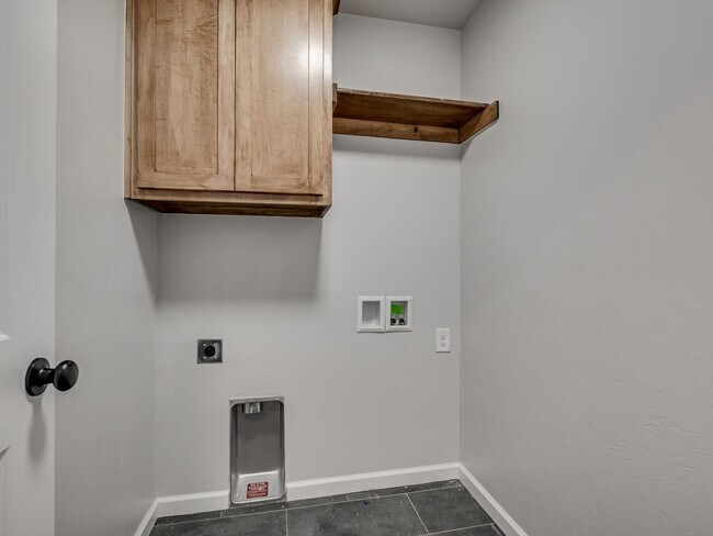 Building Photo - Brand new home available the end of August...