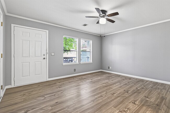 Building Photo - 21447 Sweet Grass Ln