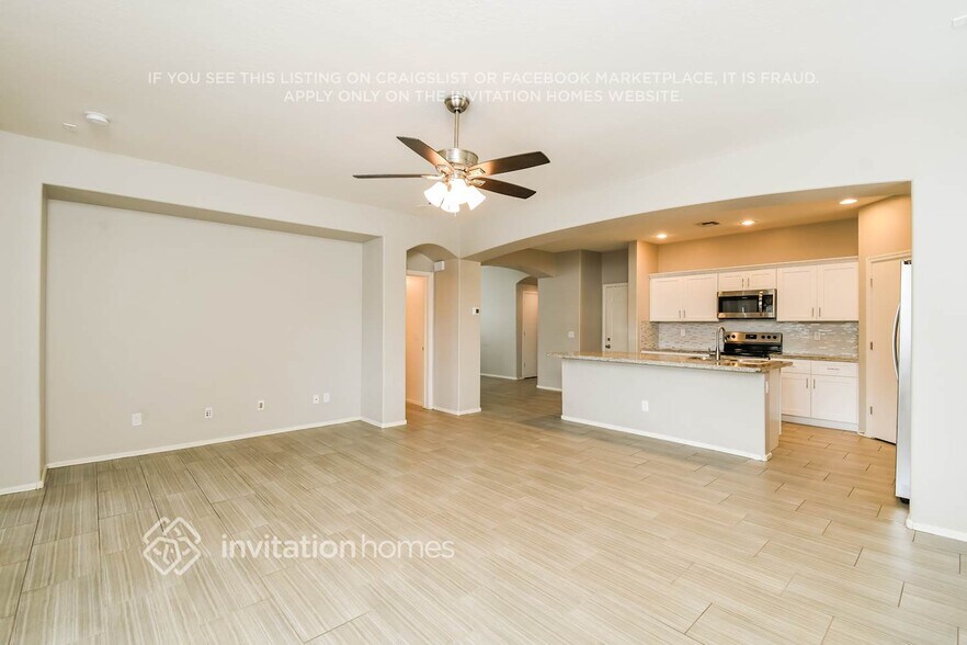 Building Photo - 1723 W Dugan Dr