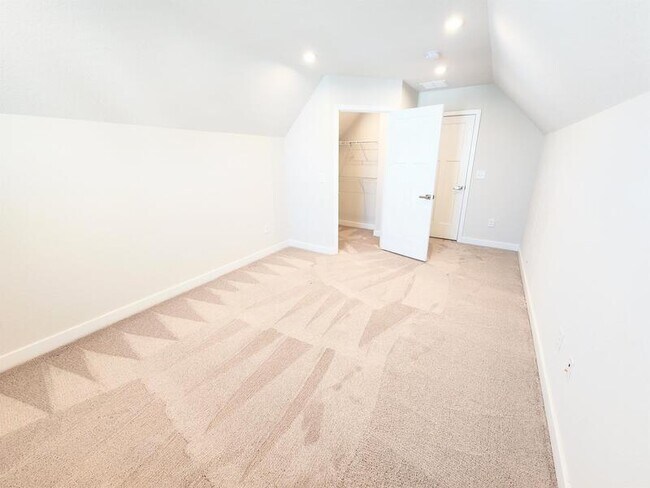 Building Photo - 257 Riley Wy