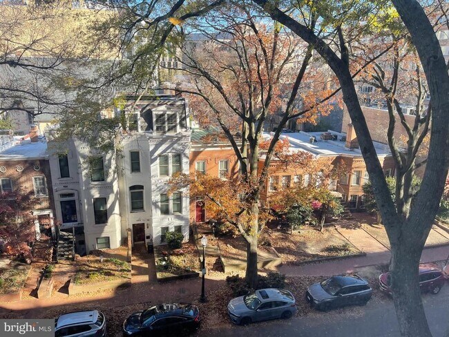 Building Photo - 950 25th St NW