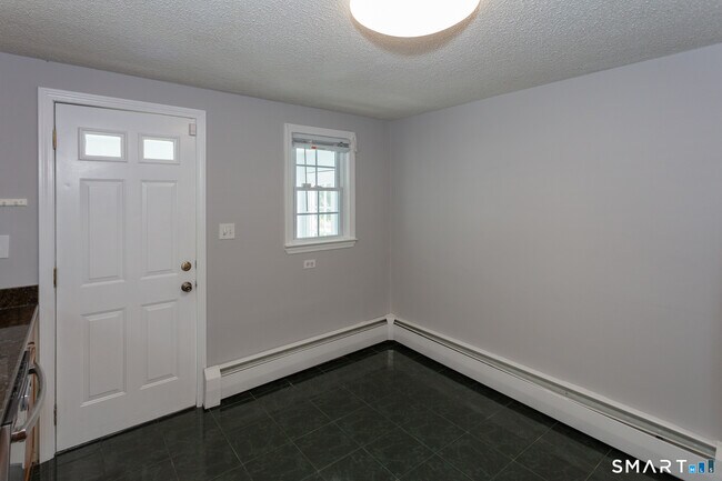 Building Photo - 135 Camp Ave