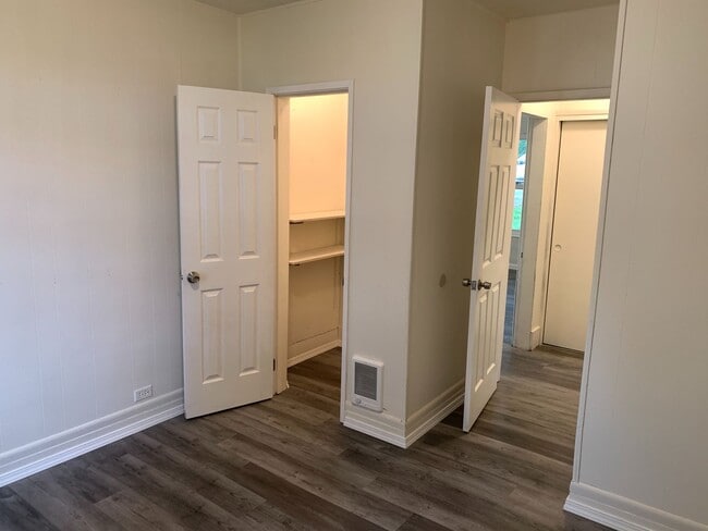 Building Photo - 3 Bedroom in Morton