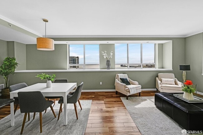 Building Photo - 400 Beale St