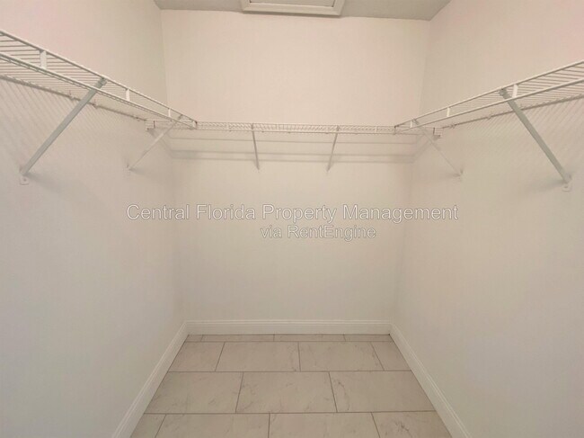 Building Photo - 4115 Andover Cay Blvd