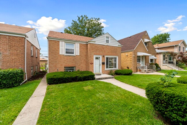 Primary Photo - 2636 N West St