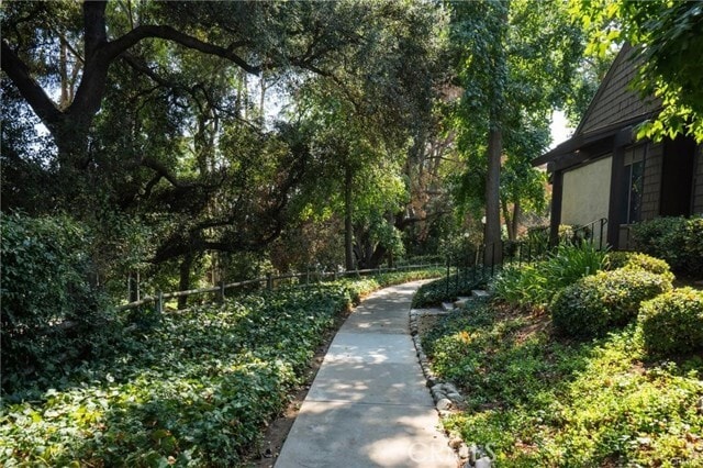 Building Photo - 1255 Meadowglen Ln