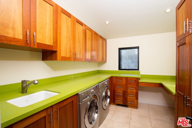 Building Photo - 20247 Piedra Chica Rd