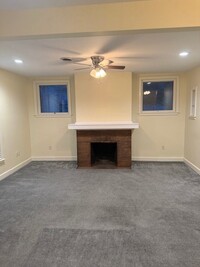 Building Photo - 506 W Water St