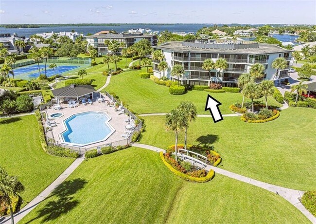 Building Photo - 1821 Mooringline Dr