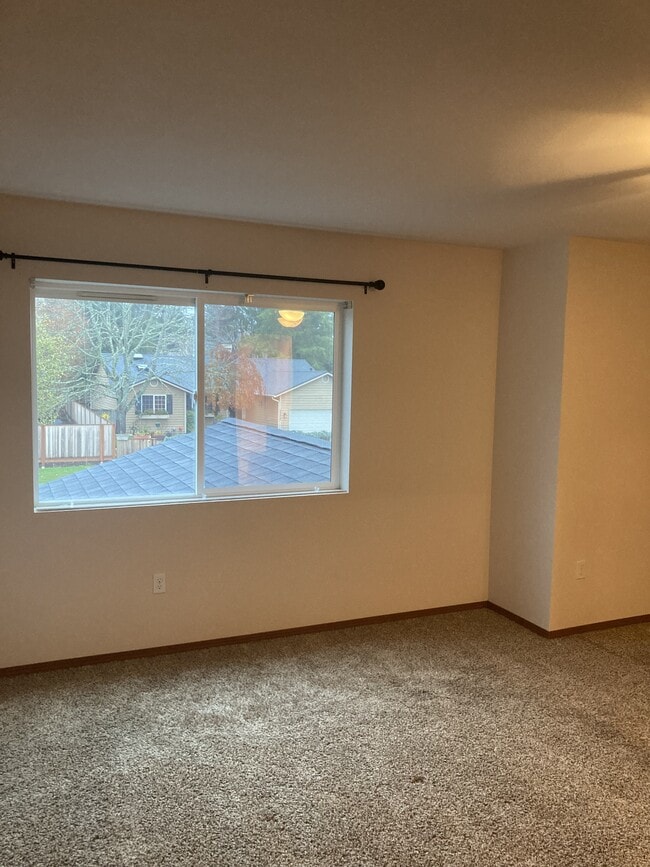 Building Photo - 24215 10th Ave S