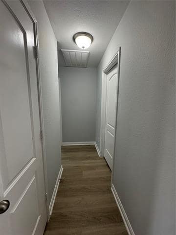 Building Photo - 2132 Mulberry Dr