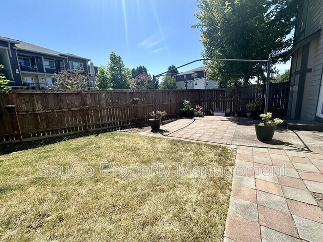 Building Photo - 456 SW 203rd Terrace