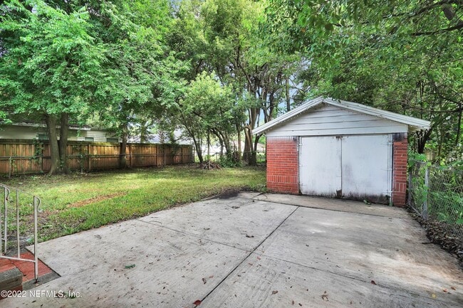 Building Photo - 4515 Sappho Ave