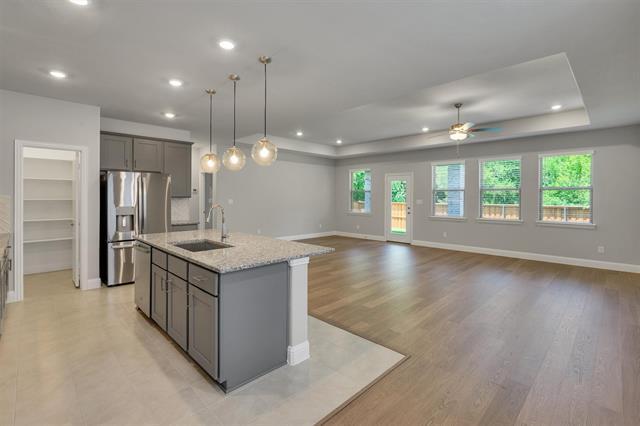 Building Photo - 3609 San Clemente Dr