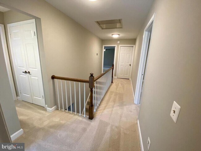 Building Photo - 3707 Moss Brooke Ct