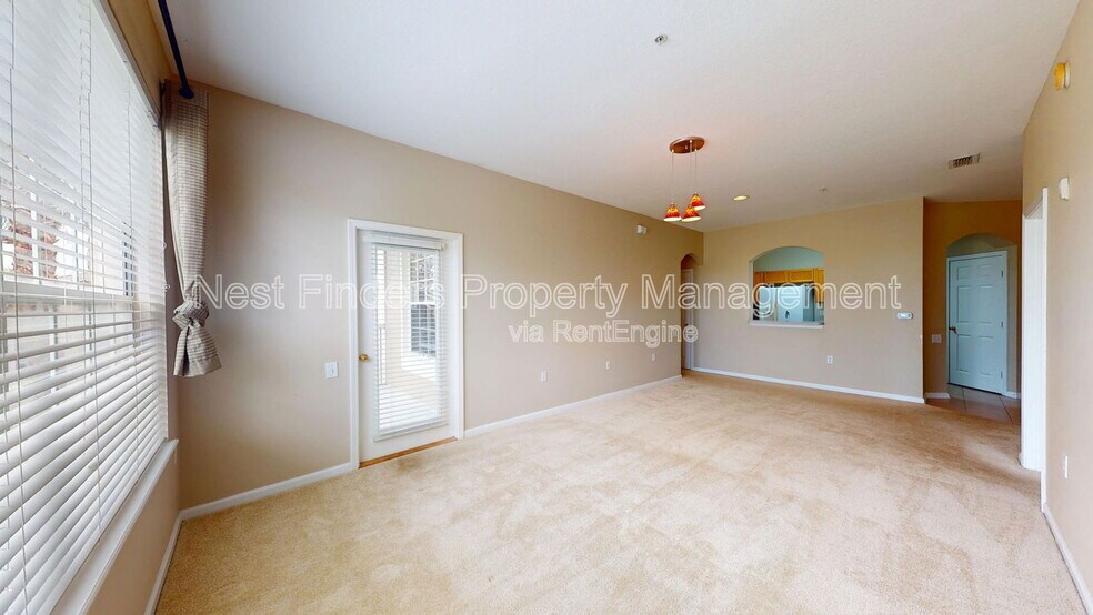 Building Photo - 7990 Baymeadows Rd E