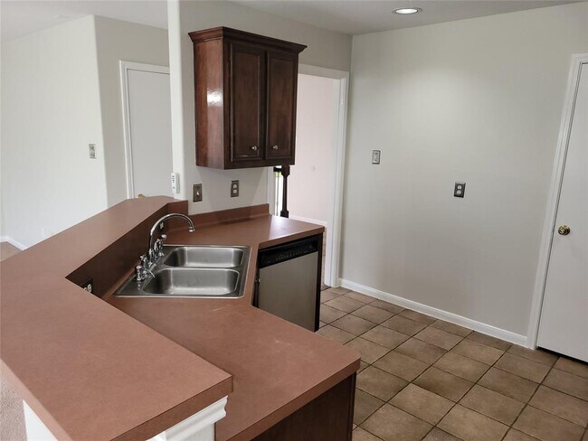 Building Photo - 11815 E Galwan Cir