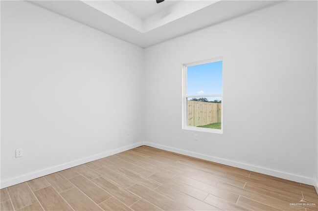 Building Photo - 17 Calle Moreno